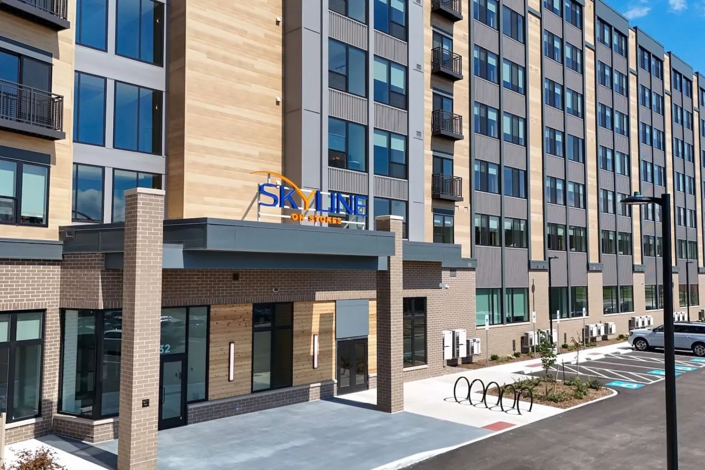 Entrance at Skyline on Stokes in University Circle