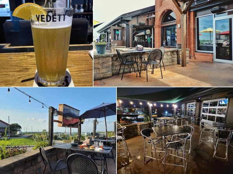 Patio and beer at Winking Lizard in Independence