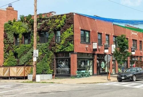 Exterior of Jukebox in Hingetown