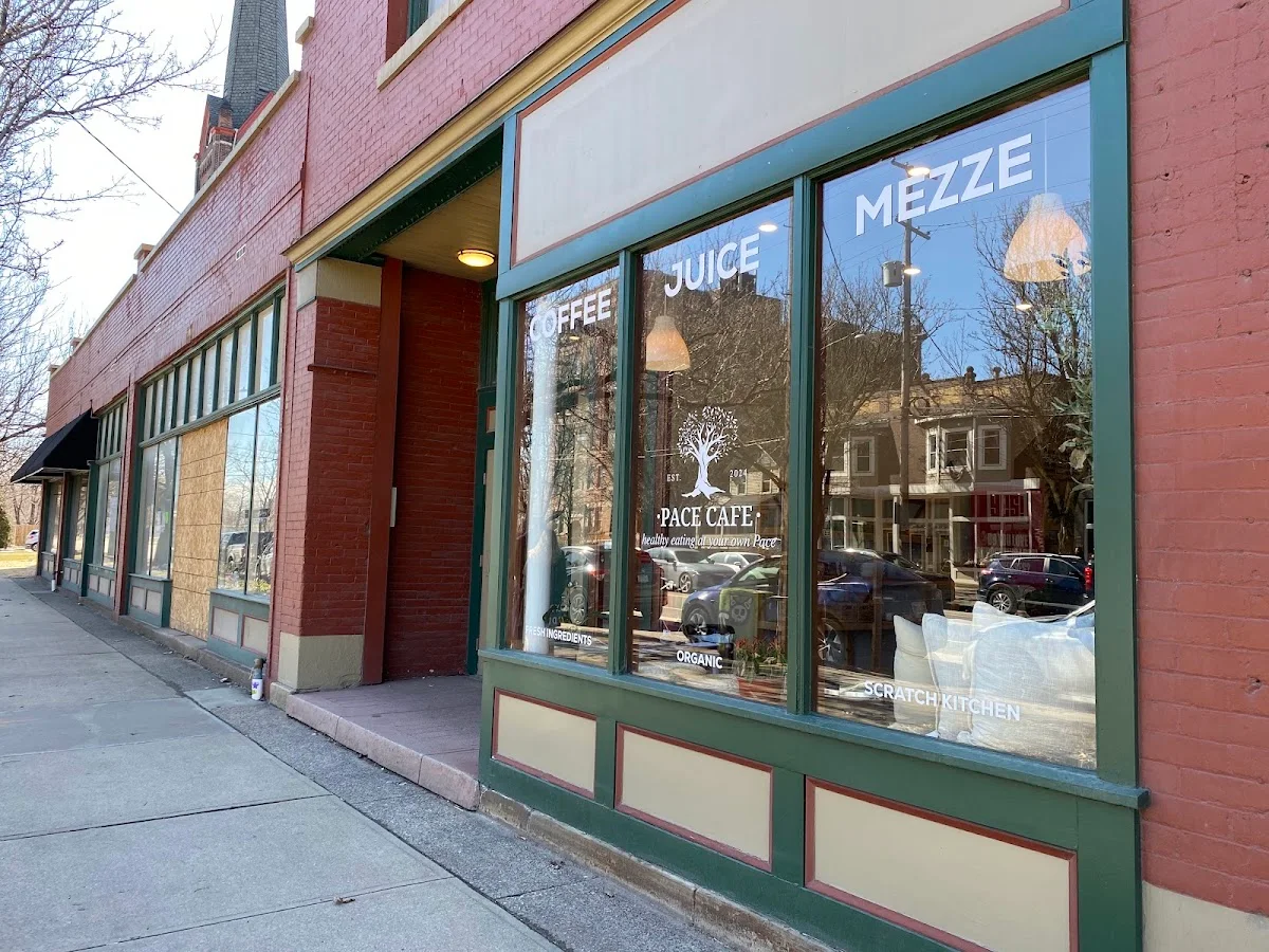 Pace Cafe in Tremont