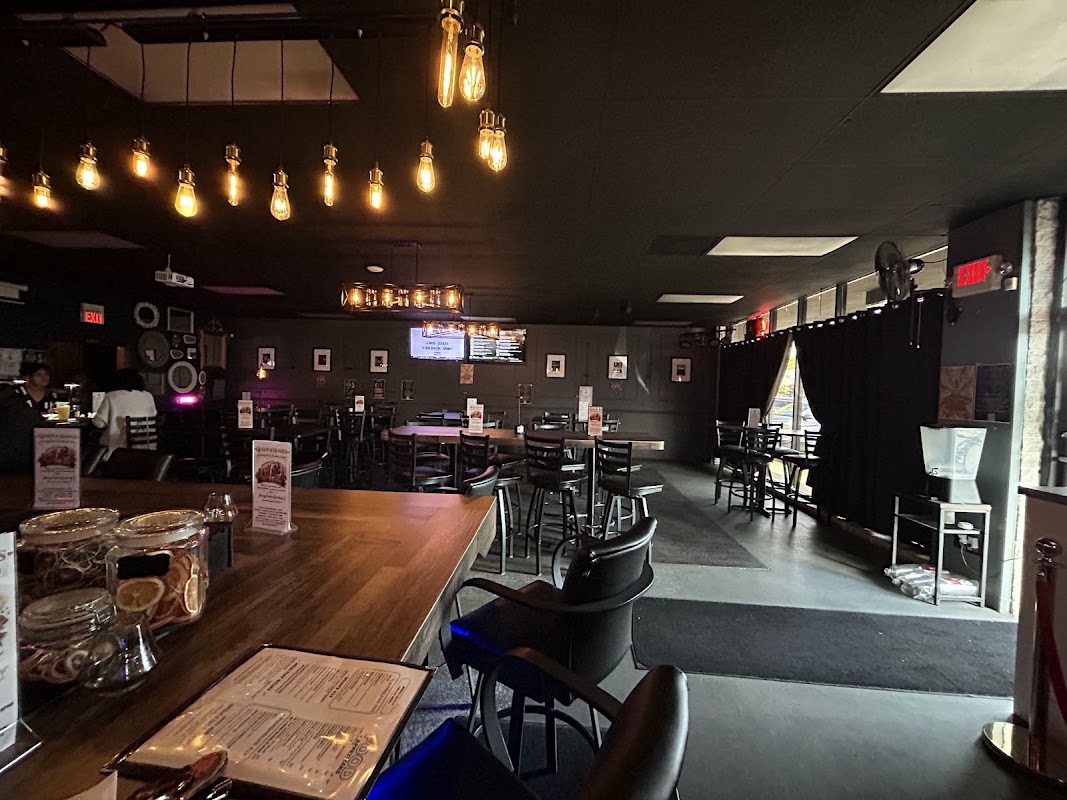 Seeing Double Speakeasy Bar in North Olmsted