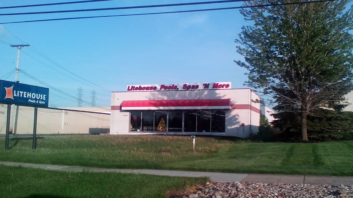 Play-Away Lounge in Wickliffe